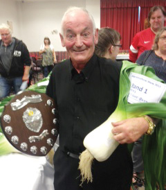 Brian Richardson won the pot leek section with a pair of leeks measuring 221 cubic inches. Brian-Richardson