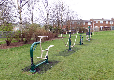 Ferryhill Town Council is hosting a free public event on Saturday 6th May to celebrate the installation of new outdoor fitness equipment at the Broom Rec.