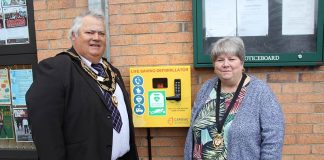 24/7 defibrillator installed after Mayor’s fundraising success
