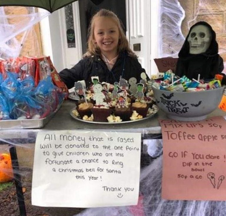 Kelsie King fundraising stall