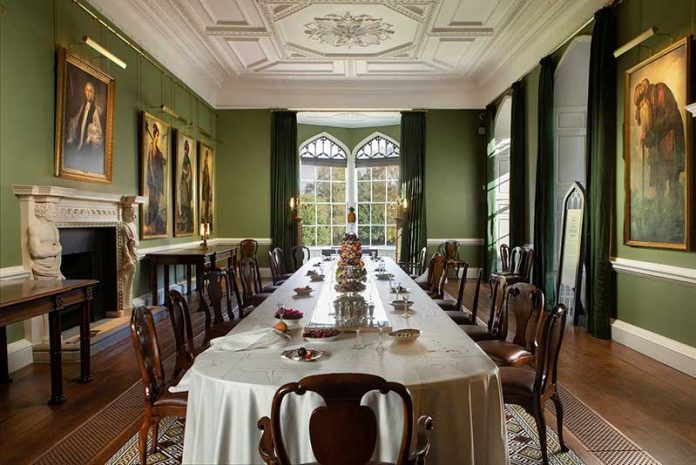 The-Long-Dining-Room-at-Auckland-Castle