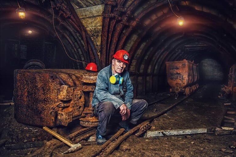Former miners offered fuel grant
