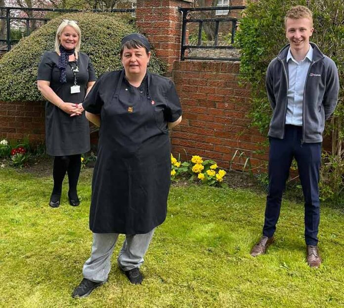 Tenlands-care-home Jill Carr and Nicola Howarth of Tenlands Care Home with Cllr Curtis Bihari.