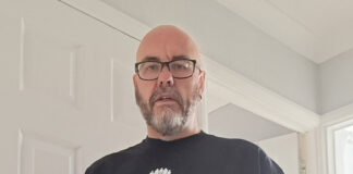 Lee gets on his bike for charities