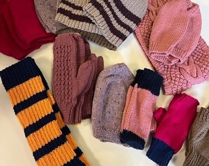 talented-knitters