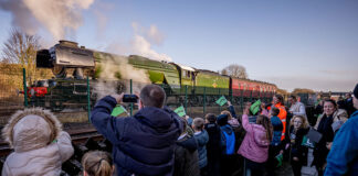 Flying Scotsman arrives in Shildon