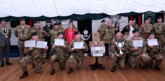 Mayor donates to Army Cadets