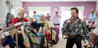 Elvis rocks at Sycamore Lodge