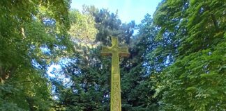 Help to raise funds to repair the war memorial