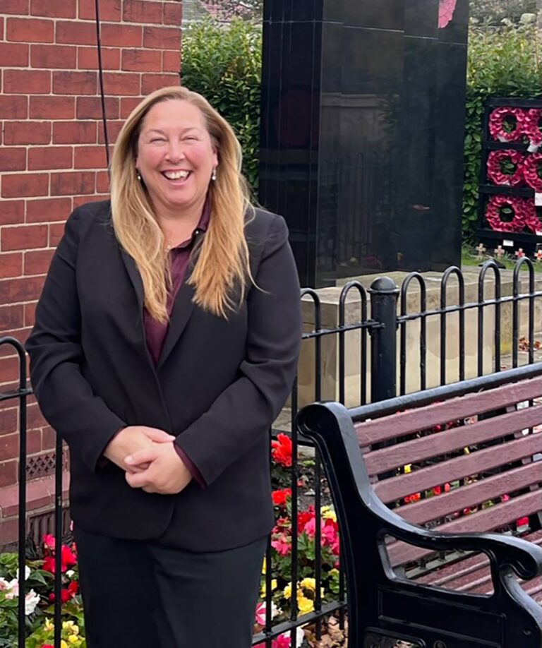 Council welcomes new Town Clerk Council welcomes new Town Clerk