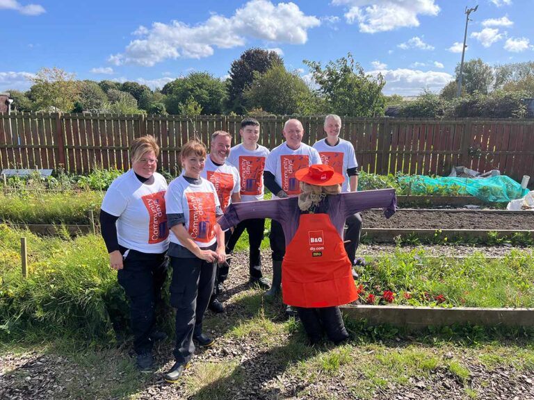Allotments alive as B&Q store volunteers Do it Themselves Allotments alive as B&Q store volunteers Do it Themselves