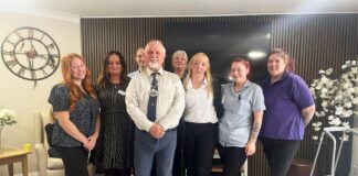 Ferryhill Mayor visits Tenlands Care Home