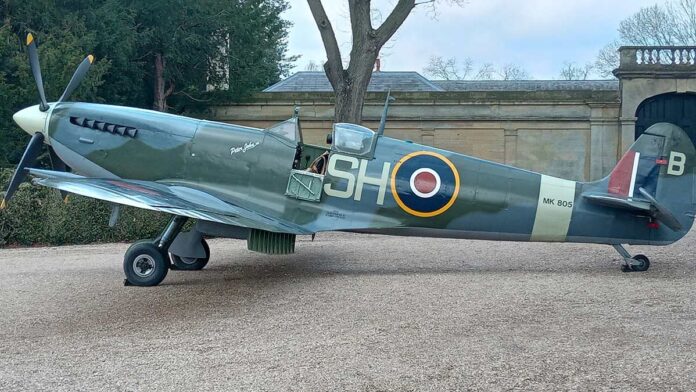 remembrance-sunday-spitfire