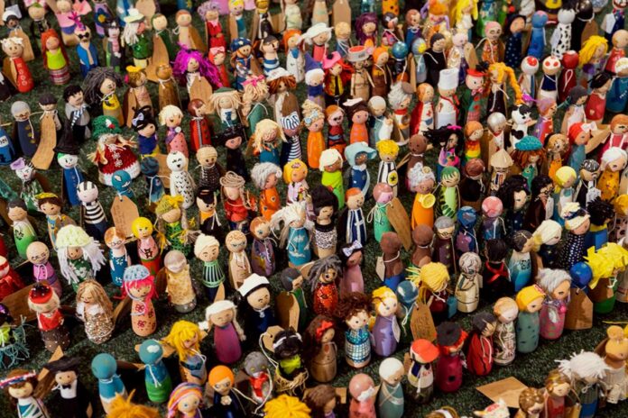 peg-dolls