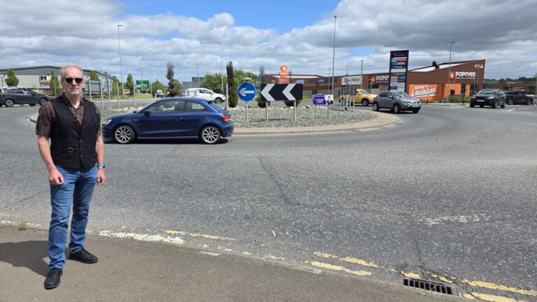 Councillor calls for urgent action to create retail park pedestrian crossing