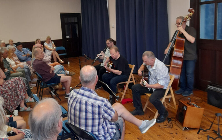 Jazz review – Swing Manouche