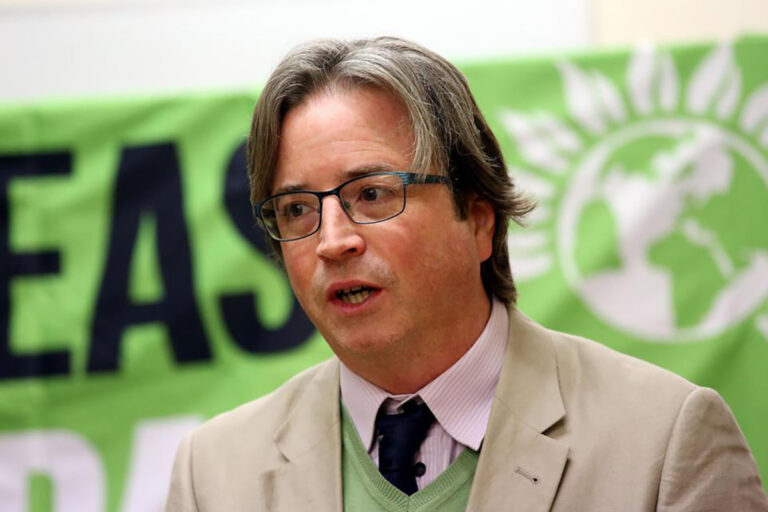 Planning changes ‘a disgrace’ Planning changes ‘a disgrace’