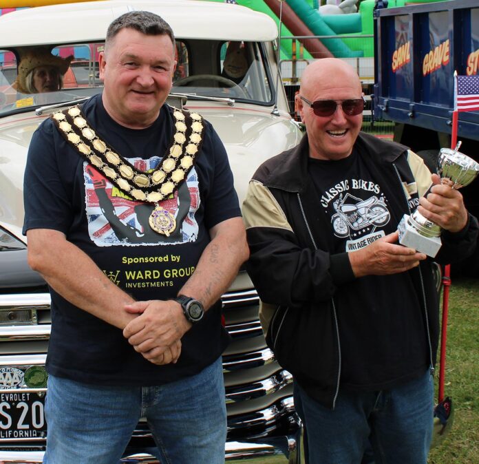 vintage-car-judging
