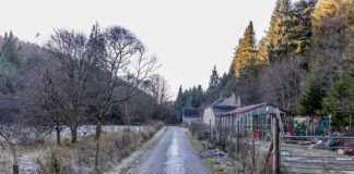 Locals renew holiday park objections