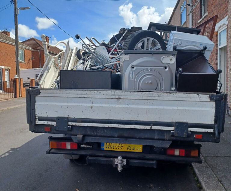 Young waste carrier spared jail over licence Young waste carrier spared jail over licence