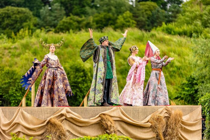 kynren-costumes