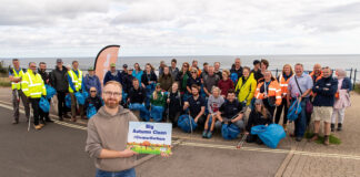 Litter pick campaign re-launches for autumn